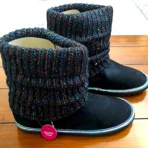 Girls boots